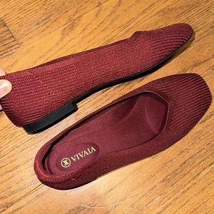 Vivaia Square-Toe V-Cut Flats Margot 2.0 Sparkle Burgundy size 37 New